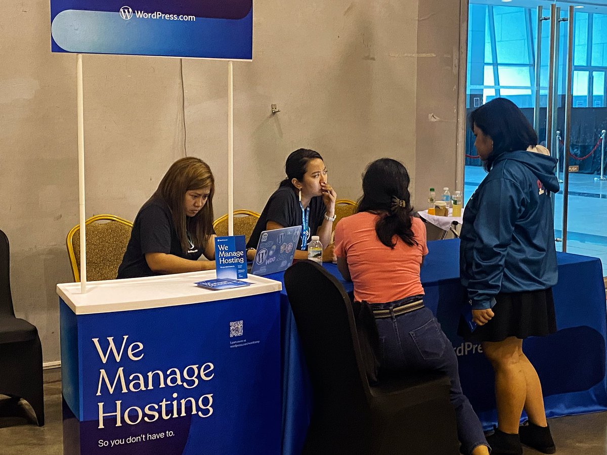 wordpressdotcom's tweet photo. The https://t.co/eRvNKWaolr team had the best time at #WCIloilo! We were proud to sponsor such an incredible WordCamp and meet such a wonderful community 💙 Thank you, @WCIloilo! https://t.co/VIZiq3iQmK