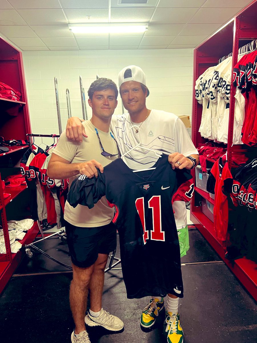 baylintrujillo's tweet photo. One of the best days I’ve been apart of; dropping off my cousin @KoenKoller at @valdostastatefb‼️#RLW #KTF 

Special S/O to @RickBowie2 for giving him this opportunity to play College Football &amp; t/y @CoachJayHad @Coach_StrickOL for setting up the Visit‼️Go Blazers #BTruQBTraining https://t.co/SXyqQTOqpT