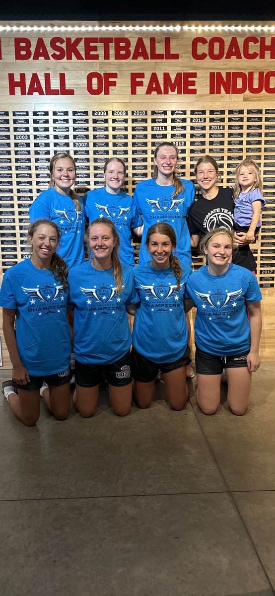 Our UTC Fire 17u team are the Pizza Pub Shootout Champions! Great job by these girls! It’s a fun group to watch play! #FireUp