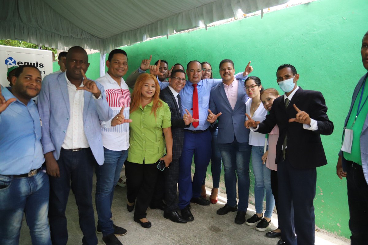 Gar1101Kathe's tweet photo. @surunhernandez presentó su precandidatura a alcalde por Santo Domingo Este por la Fuerza del Pueblo y promete transformar dicho municipio
@FPcomunica 
@LeonelFernandez https://t.co/NblqNfiMem