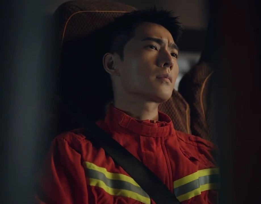 viyoonseo's tweet photo. Assistindo #FireworksOfMyHeart  pelo plot

O plot: https://t.co/TKcuSHvMMM