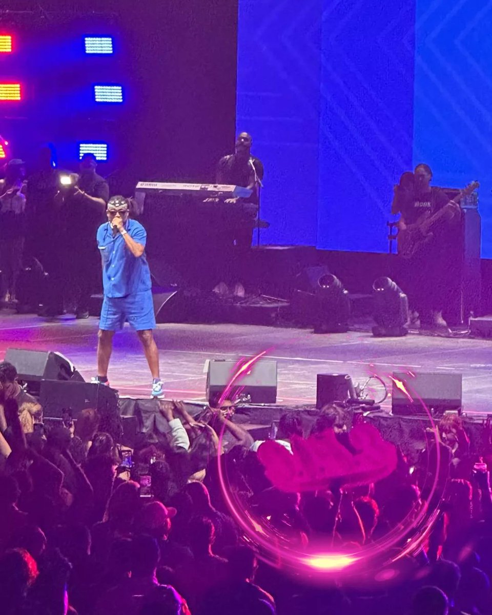 Did you spot the E.P.I.C Carnival famalay during the special performance by @machelmontano at the Guyana Super Concert @cocacola_coliseum last weekend? A VIBE! 

Photo at the concert by @getphotoprops

@SOSFestTO

#epiccarnival #EPICsummer #carnivalcountdown #torontofestivals