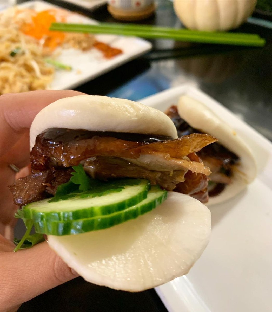 SBPublicMarket's tweet photo. Suns out, Duck buns are out. Get 'em now at @emptybowlnoodle 🔥 #SBPublicMarket

#thaifood #noodlelover #visitsantabarbara #seesb #california #socal #santabarbarafood #downtownsb #savorsb https://t.co/6SjtpUGoTl