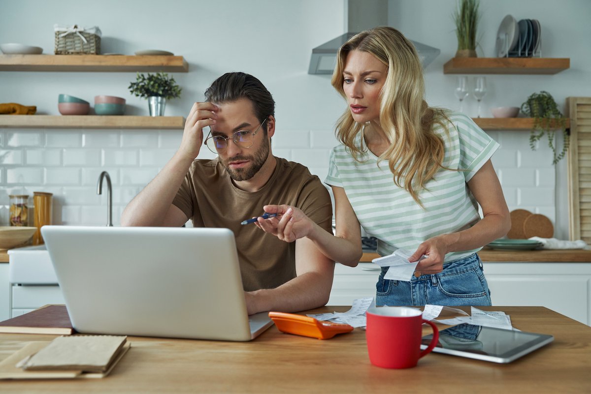stephenbriotti's tweet photo. The sooner you adopt these #moneytips, the better. Find out why. #finances  https://t.co/9VYEttXZSU https://t.co/n3yEifbZcl