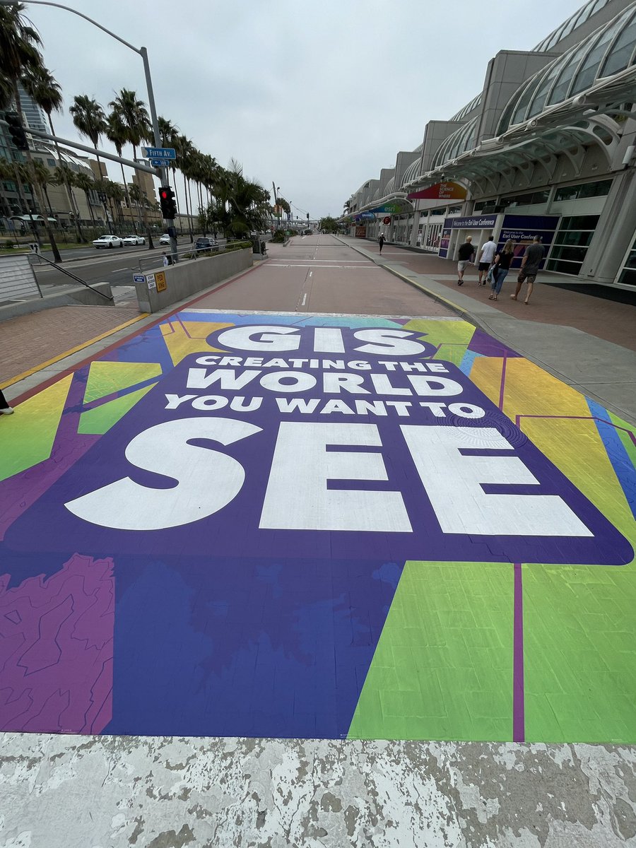RickySalas_'s tweet image. ESRI User Conference 2023 Day 1
We’re building a safer Houston!
#HappyMapping #GIS #SanDiego