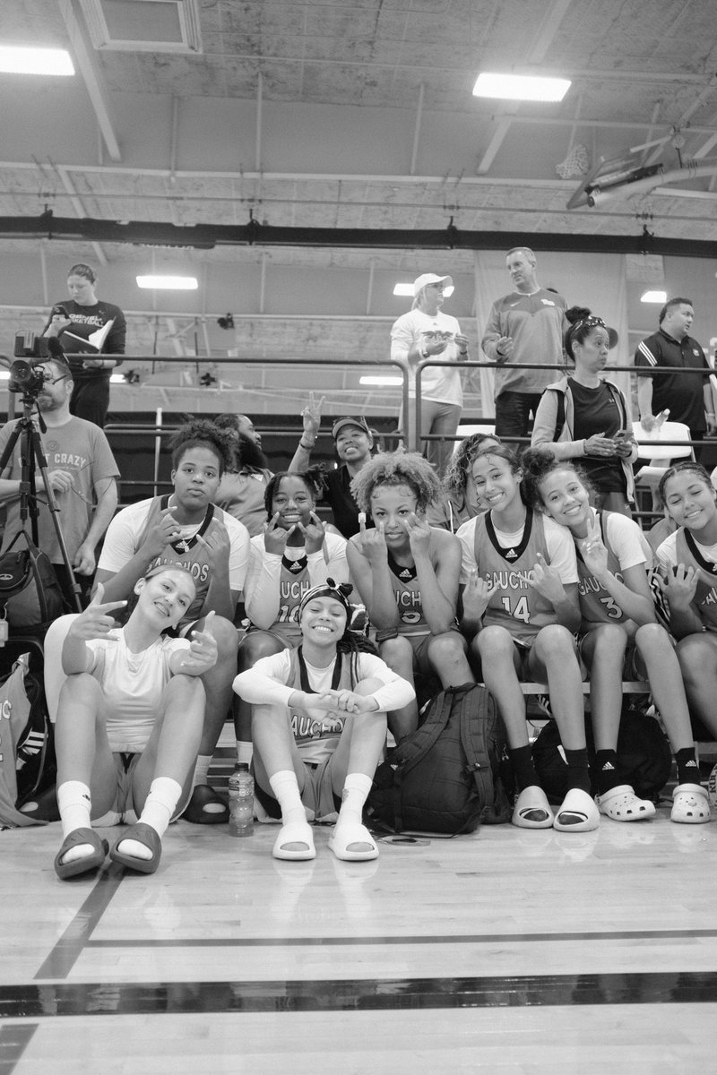 3Stripes Select Basketball Girls Circuit tweet media