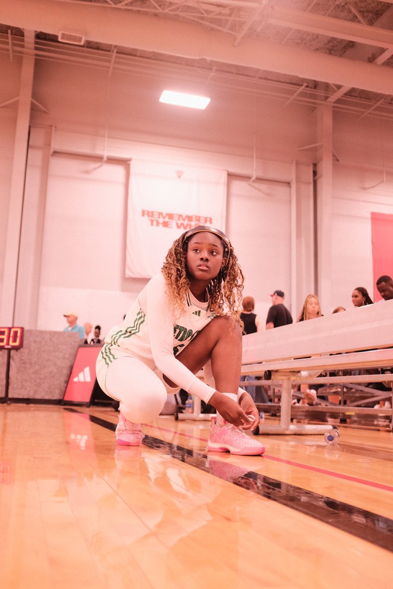 𝐨𝐟𝐟 𝐭𝐨 𝐚 𝐠𝐨𝐨𝐝 𝐬𝐭𝐚𝐫𝐭 🎞️

#3SSBGirls | <a href="/adidasHoops/">adidas Basketball</a>