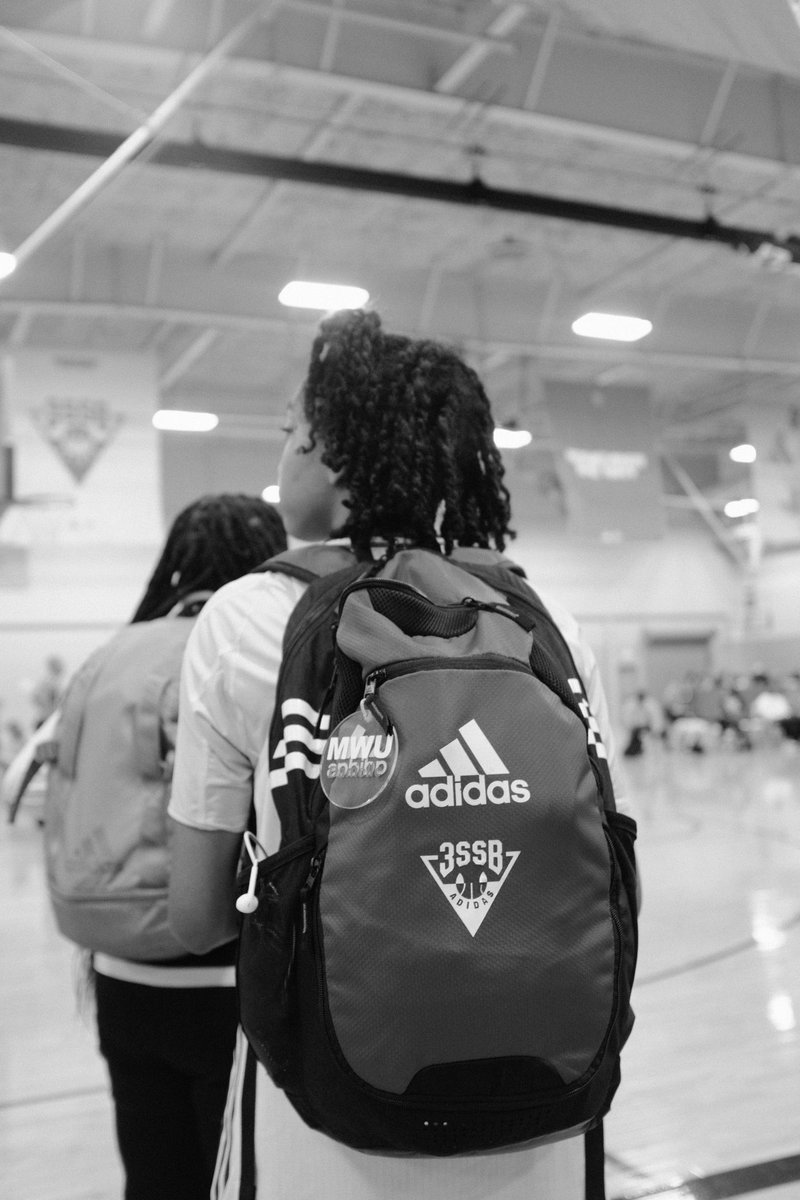 3Stripes Select Basketball Girls Circuit tweet media