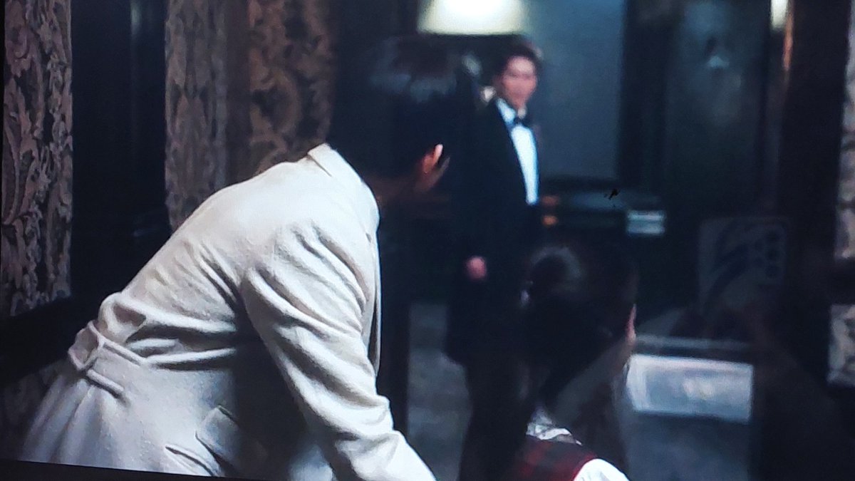 LawfulHusbands's tweet photo. I love Gaon getting smug and teasing Yohan like that, look at him giving Yohan a look before going away frm Elijah and Yohan being "how dare he?"
#TDJRewatch #TheDevilJudge https://t.co/xrPHJP5Oso