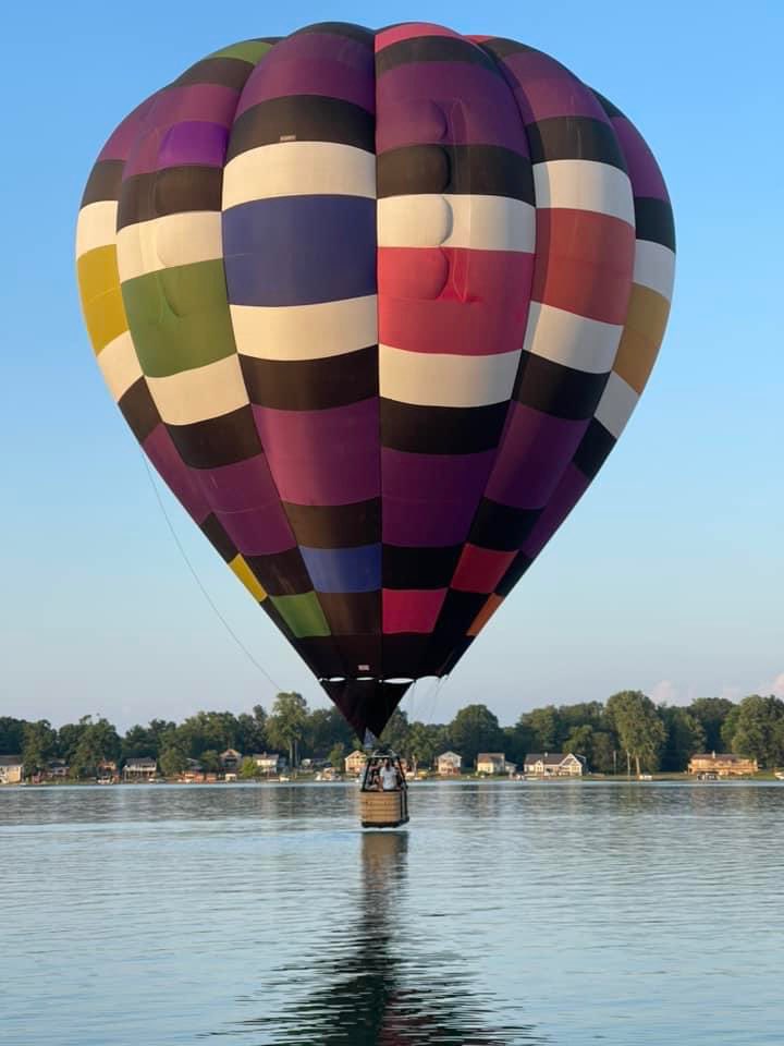 Hot air balloon on my lake this past week. #balloon #hotairballoon #adventures