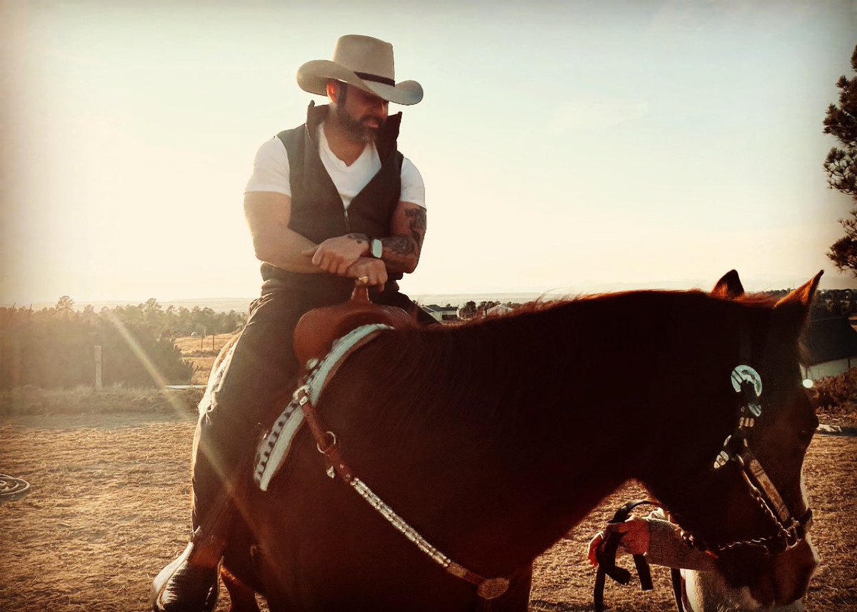 RicosRealLife's tweet photo. #COWBOY https://t.co/WjBKY4qI2Z