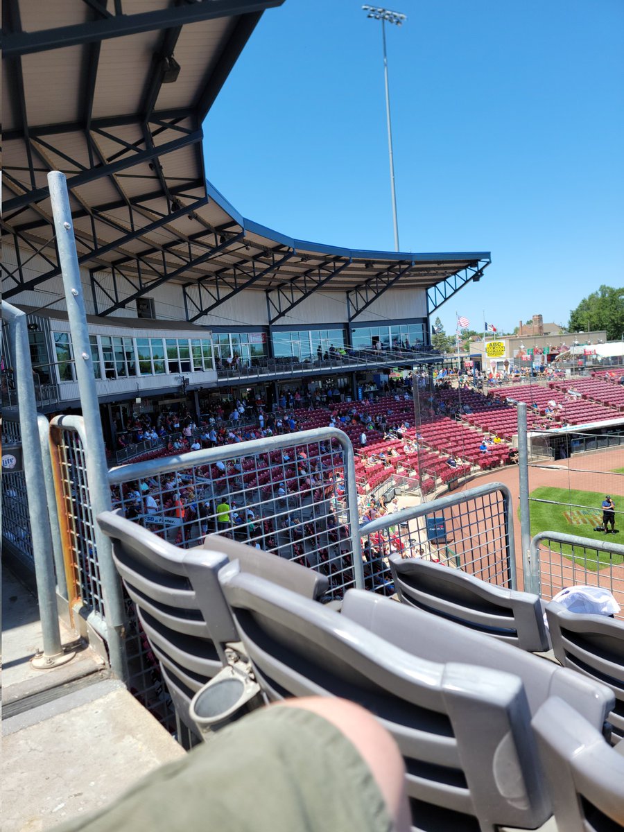 JPWeld319's tweet image. Good day for a Work outing and a baseball game
#kernals #cedarrapids