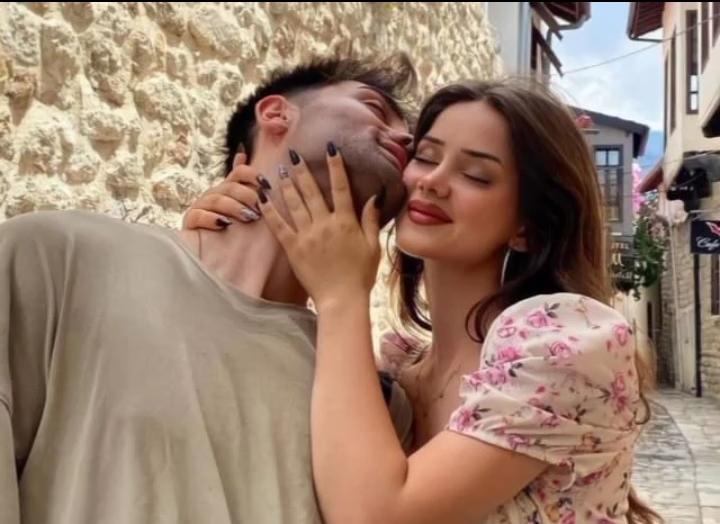 عيني امتلت فيك... واكتفت...✨