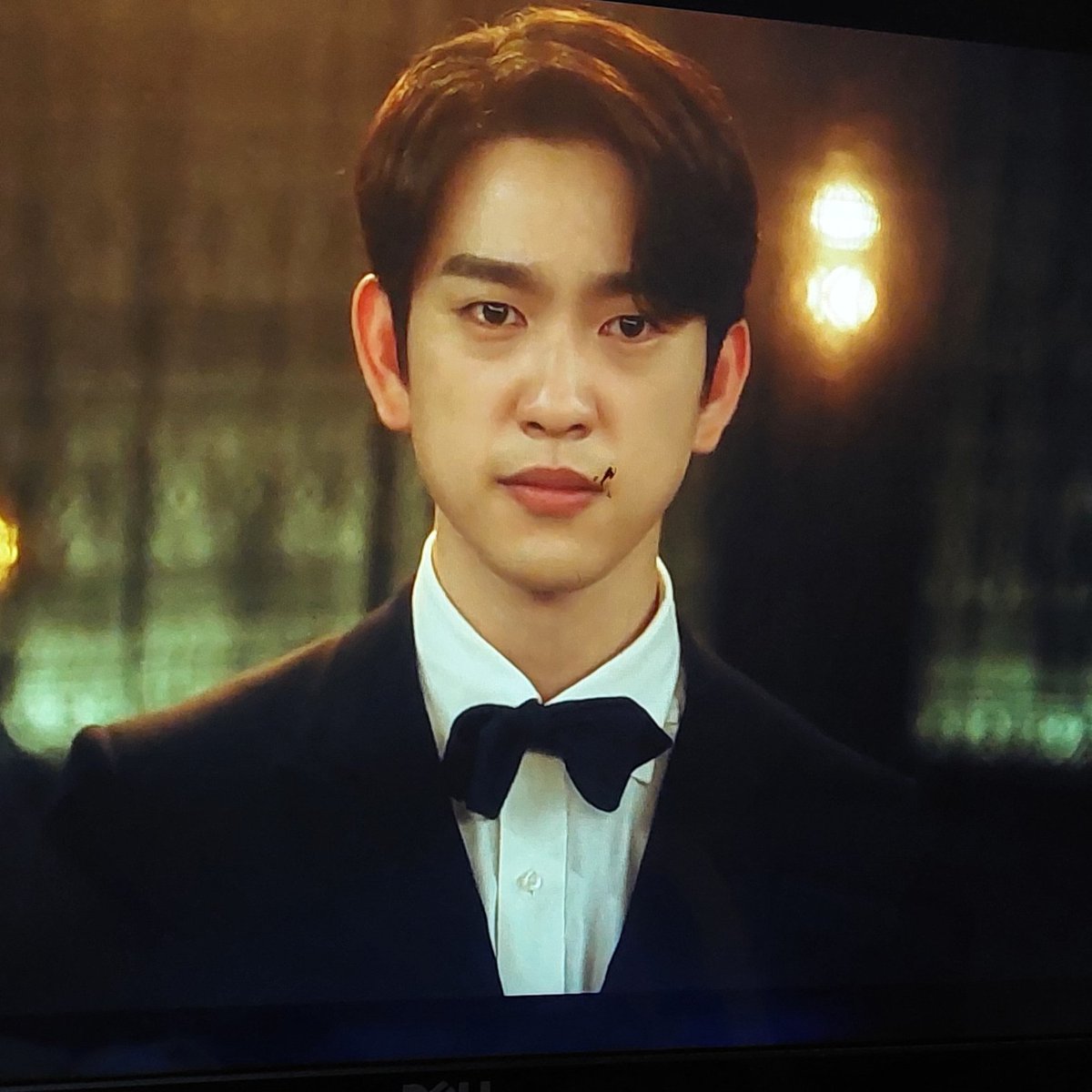 LawfulHusbands's tweet photo. Jisung's and Jinyoung's acting๐ค๐ป
When they are doing a scene together, it's like Yohan and Gaon, focused on each other no matter how many others there. The expressions here are so powerful from both!!
#TDJRewatch #TheDevilJudge https://t.co/jFUBsZFNqQ