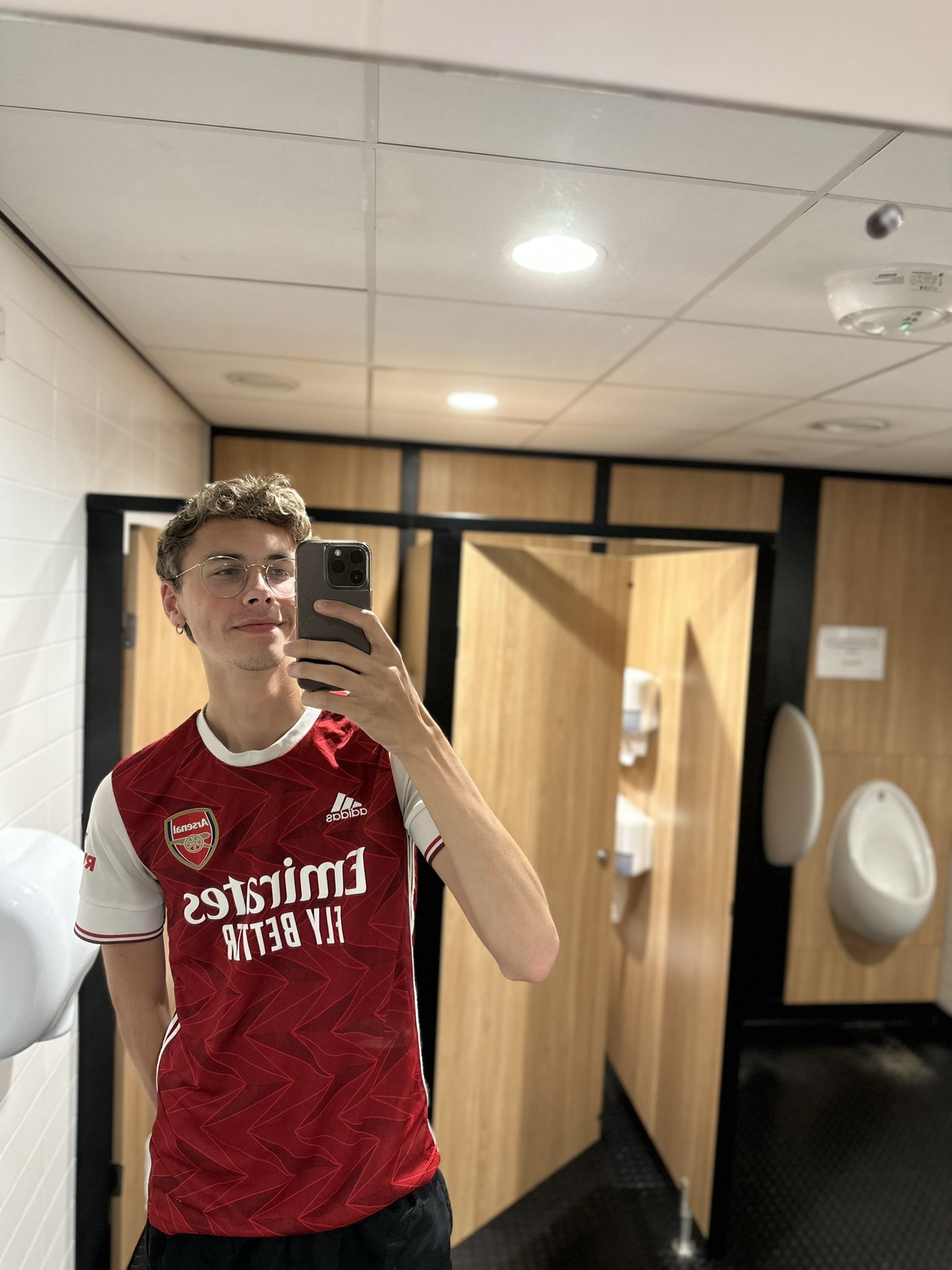 Izaak on Twitter