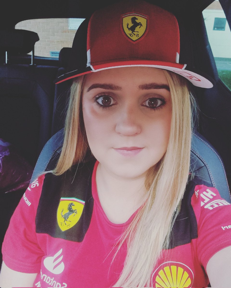 RubiniPrincess's tweet photo. @ScuderiaFerrari @SilverstoneUK https://t.co/GJleChlBl2