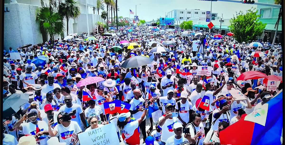 lescayes's tweet photo. #justiceforhaiti #soufpouayiti #hmradio #POTUS @JustinTrudeau @EmmanuelMacron @UN @meloniejoly @anonioguterres https://t.co/orVipToQCF