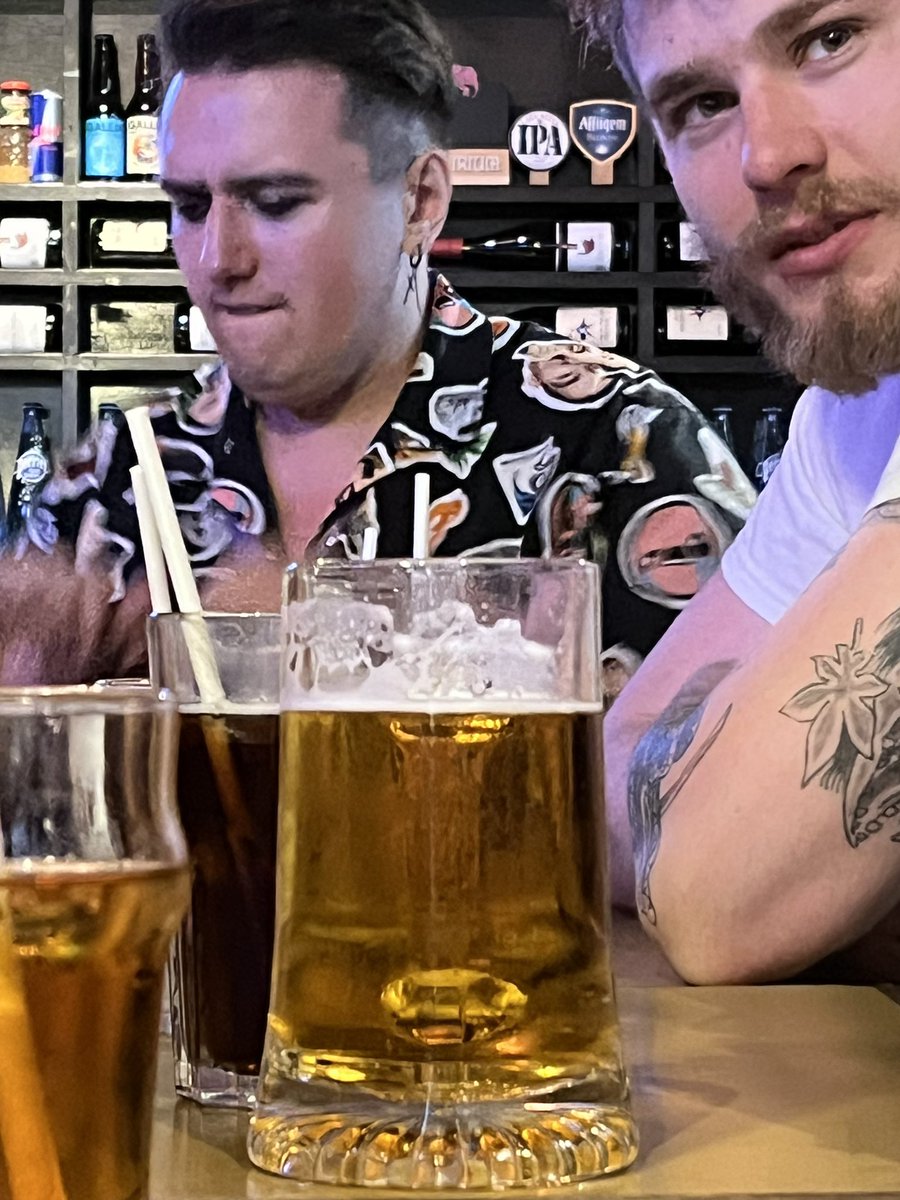Samii0792's tweet photo. @QloverCommunity @UncleTrashTalk Bonus points for pics with @SatedSazae ? https://t.co/9X46A7gcgc