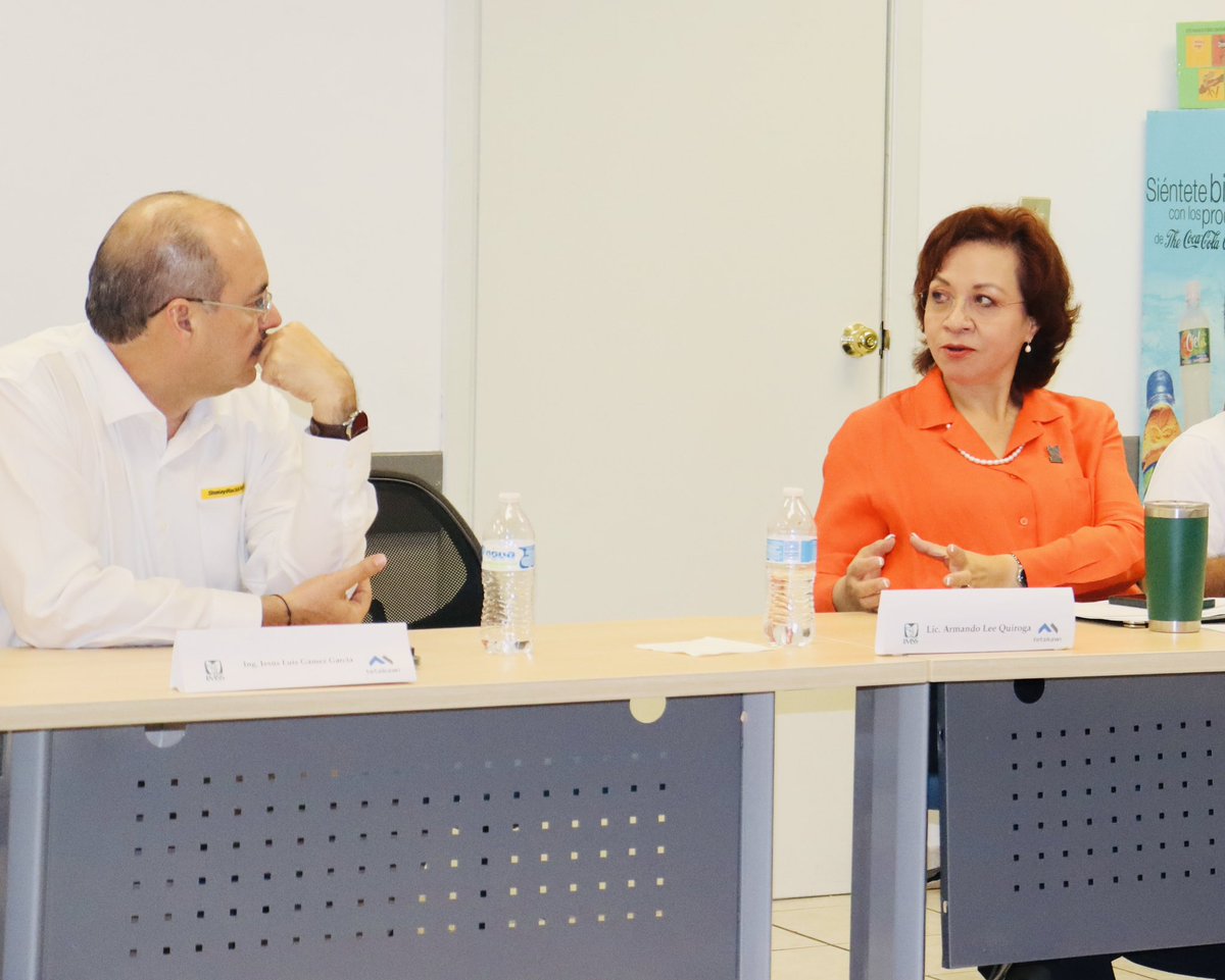 IMSSSONORA's tweet photo. La titular del #IMSSSonora, Dra. María de Lourdes Diaz Espinosa, promueve la instalación de guarderías en empresas, ante el Vicepresidente de Maquilas Tetakawi, Carlos Espriu, el Dir. Gral. Lic. Armando Lee, así como el Presidente de INDEX en Sonora, Jesús Gámez, entre otros. https://t.co/mgC6wEBuTW