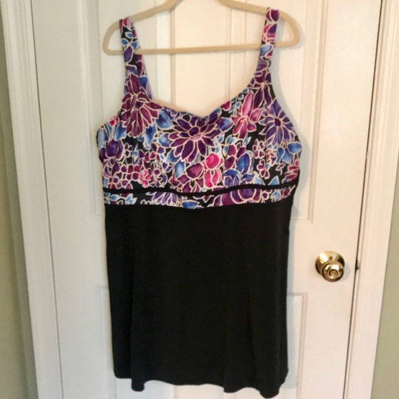 So good I had to share! Check out all the items I'm loving on <a href="/Poshmarkapp/">Poshmark</a> from <a href="/bmyers2017/">Brenda Myers</a> #poshmark #fashion #style #shopmycloset #draperjames #escada #resortsplus: posh.mk/xW2FH7bJiBb