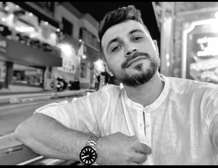 Tanju_sk's tweet photo. Sadece bedenleri şekilleri görüntüleri sevenlere ne yazık Ölüm her şeyi yok edecek Ruhları sevmeyi deneyin onlara yeniden kavuşursunuz #Pazar https://t.co/NqYFc695et