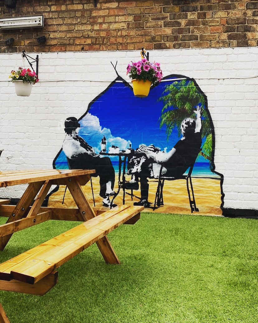 Rain didn’t stop play this weekend @thegrumpykitchen cleethorpes #cleethorpes big thanks to <a href="/adam_is_online/">adam belt</a> for all his help! #legend #urbanart #streetart #thegrumpykitchen #cleethorpes #graffiti #stencilism #weekend #raindidntstopus☔️ #mtn94 #dopecans #artcafe #artislife