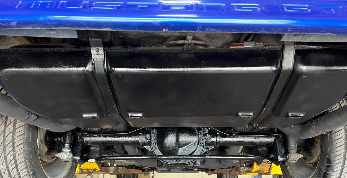 DonnieOK's tweet photo. Most will never see under my car...but I know what it looks like and it matters. #projectfox #foxbodymustang #mustang 1990 and getting better. Sunday funday things to do. https://t.co/zKaysAZTPd