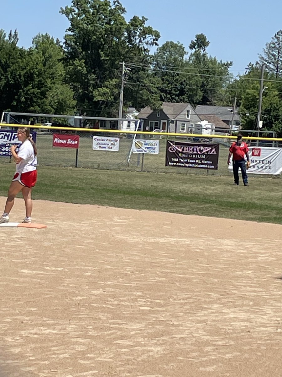 CRWashSoftball tweet media
