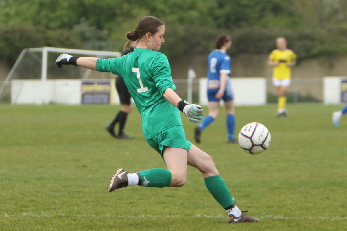 Hey everyone 👋 I’m currently looking for someone to sponsor me for the 2023/2024 season 🧤⚽️ If anyone is interested please send me a message for more details. Thank you 🙏 #goalkeeper #goalie #sponsor #football #girlsthatplayfootball #hergametoo #gk #sponsorme #womensfootball