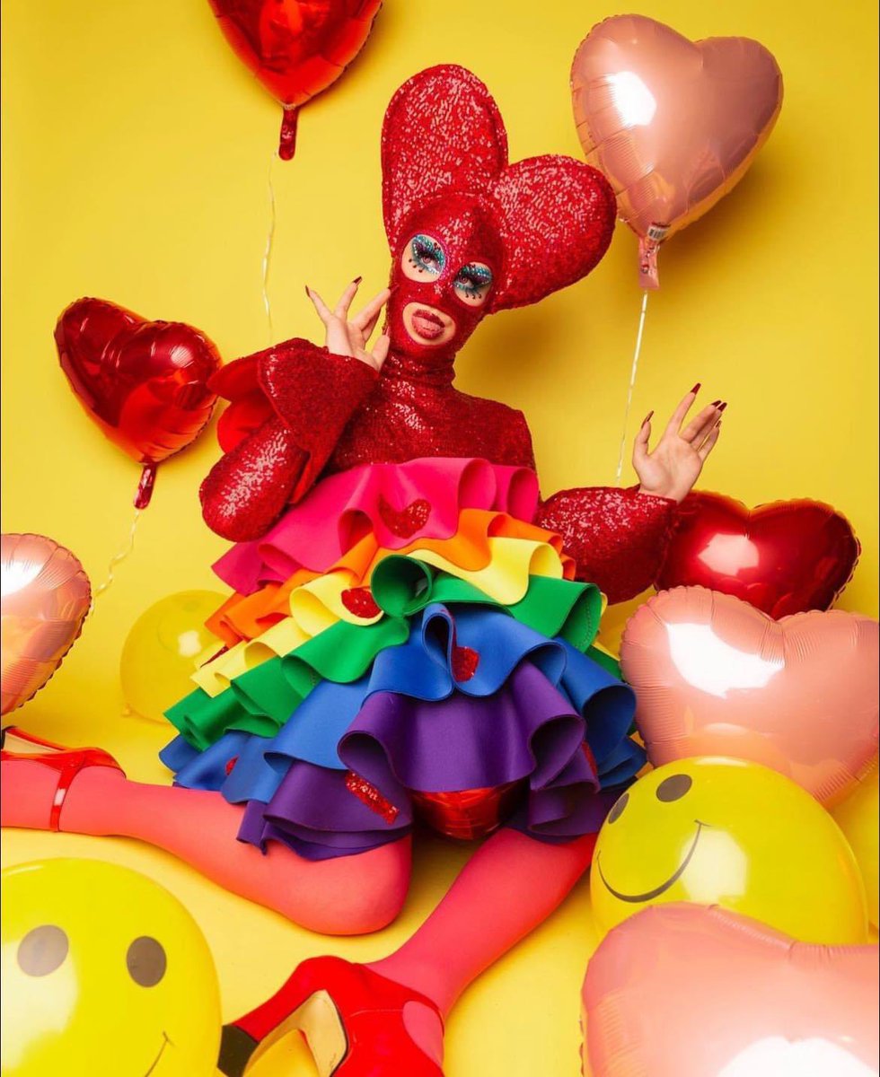 mannequindrag's tweet photo. CHICAGO! MY twin @racbripho is offering photo sessions at a private studio on July 24 ✨ They specialize in drag, pole, k*nk, headshots, and couple’s sessions! Message them to book! Pic of @TheOrionStory 💖 https://t.co/QlSlDqtAdZ