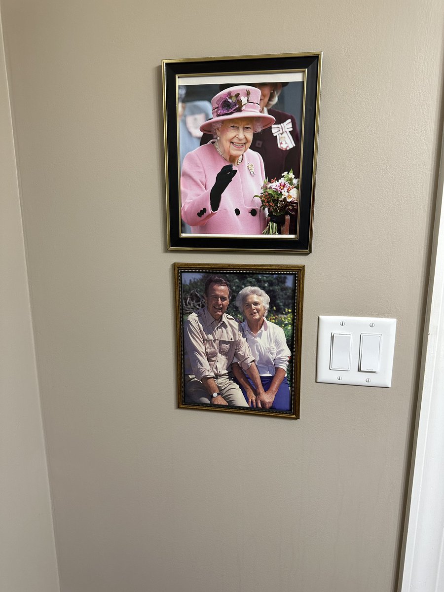 PanelExpertSGMs's tweet photo. Whenever @VelvetHammerSGM and I go to the antique store, we find one awkward, horribly framed celebrity photo and put them at eye level in the guest bathroom… best conversation starters! Added the queen today. https://t.co/kTQf9RtJWO