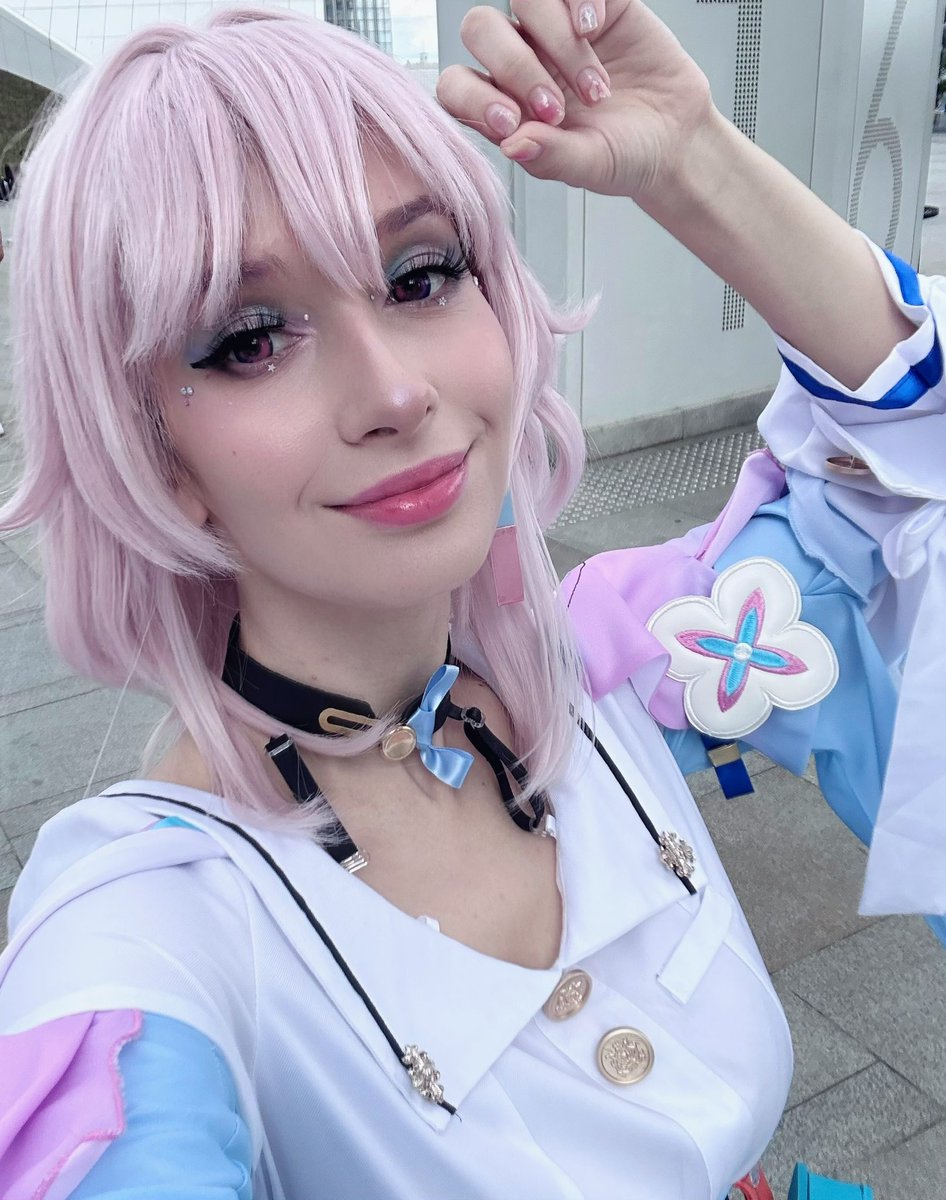 _petite__lola's tweet photo. March 7th 🌸
cosplay by me
@honkaistarrail
#march7th #HonkaiStarRail #honkai #starrail #starrailspecialprogram https://t.co/gNjpFuheJa