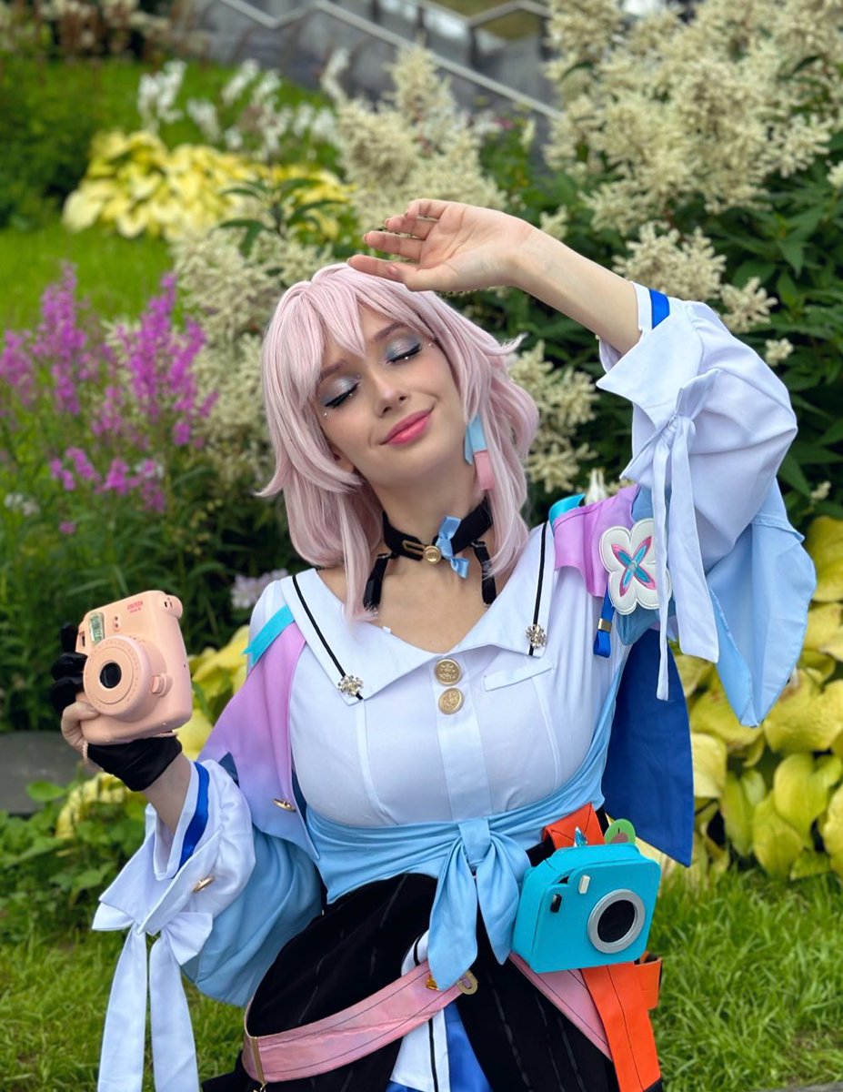 _petite__lola's tweet photo. March 7th 🌸
cosplay by me
@honkaistarrail
#march7th #HonkaiStarRail #honkai #starrail #starrailspecialprogram https://t.co/gNjpFuheJa