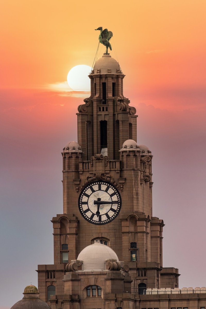 New Competition. RT and follow (if you haven't already) to win this 12 x 8 inch #Liverpool Sunrise print. The draw will be on Sunday, 16th July 2023.