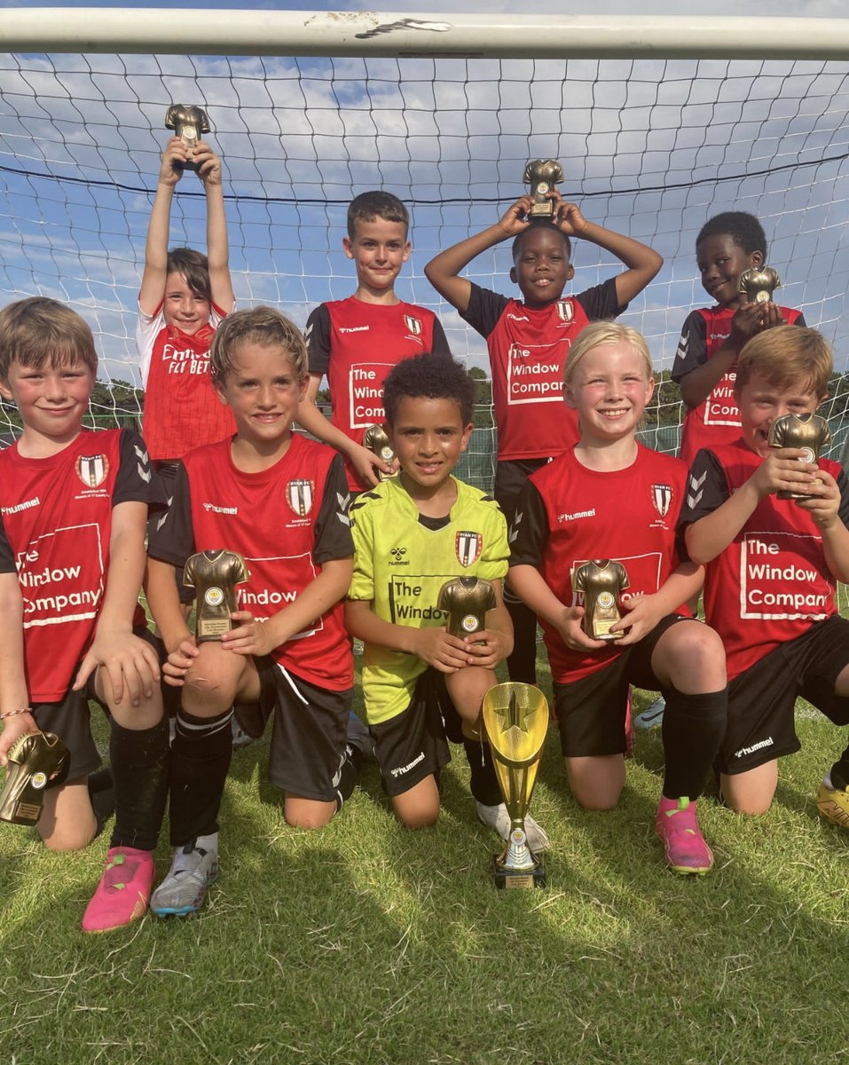 ryanfc1995's tweet image. Another great weekend of Tournament Football with Ryan FC winning more Trophies and some of our players and teams playing great football 👏👏 been really impressed with some of the trialists we have taken on this season along with ours already good players and teams. 🏆🏆🏆