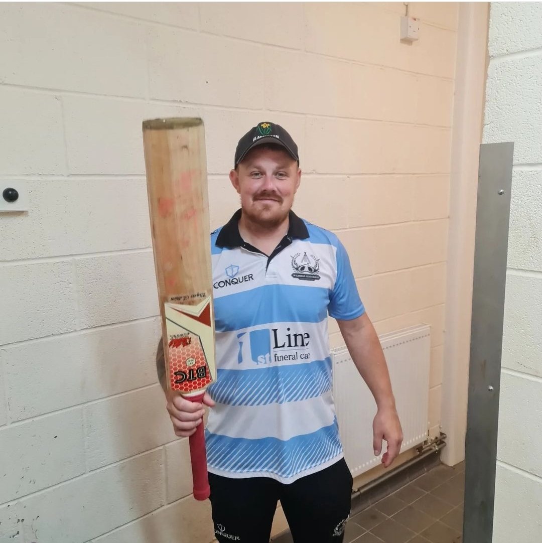 WildboarCCC's tweet photo. 1️⃣0️⃣0️⃣0️⃣ 🆙️

After a chanceless knock, scoring 59* yesterday @GGR1992 becomes the first Centurion to notch up 1000 league runs.

Check out his stats 👀

That's some average from Mr Consistent 🔥

#Centurions #MrConsistent 🐗🏏 https://t.co/dqbUv5KFi0