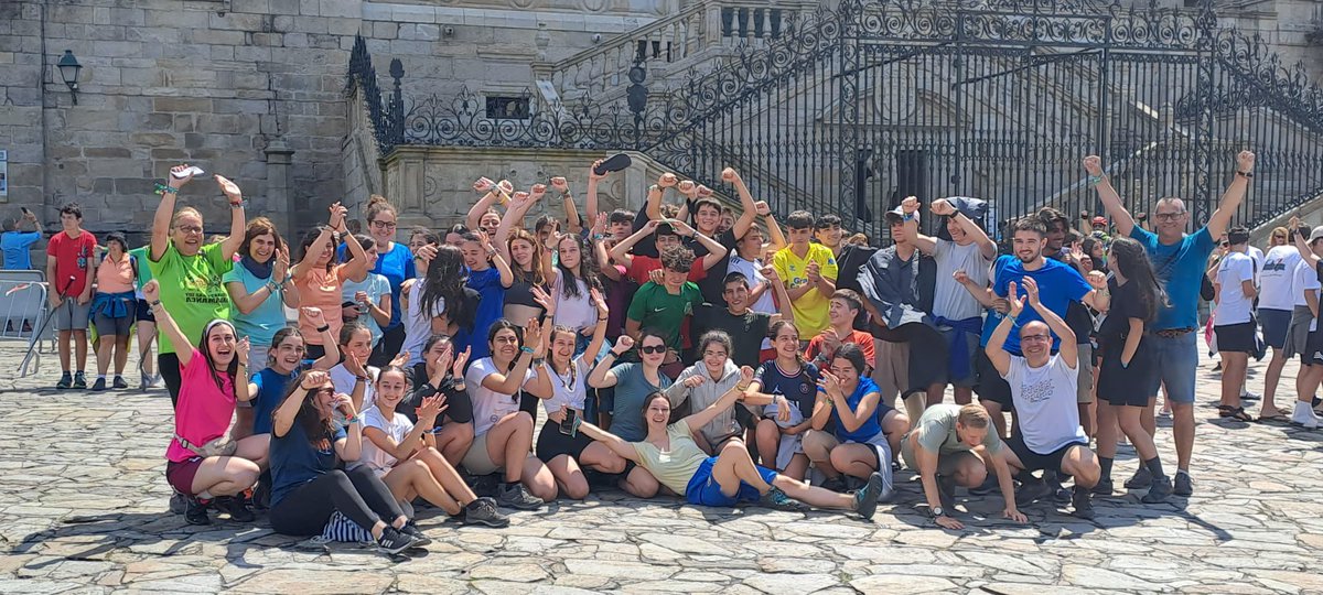 PeregrinusSJ's tweet photo. Hemos tenido un finde con las llegadas de los grupos de Zaragoza, el grupo Bidea de Lérida, y las parroquias de Las Rosas, Santa Marta de Tormes y Beato Florentino 
¡Qué ilusión ser testigos de vuestras llegadas! https://t.co/P8YuPMH1jj