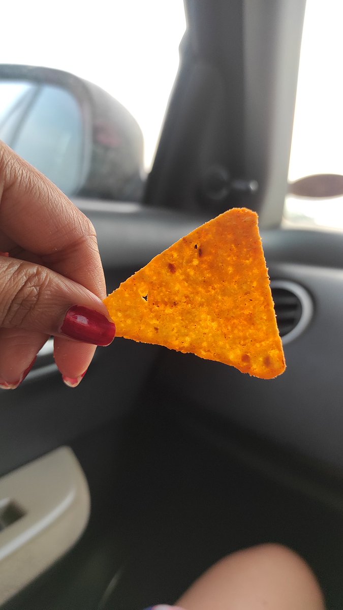 AnupriyaDas20's tweet photo. Har angle se dekho triangle 🤣😁
#madangles https://t.co/XPgdN0Ppjy