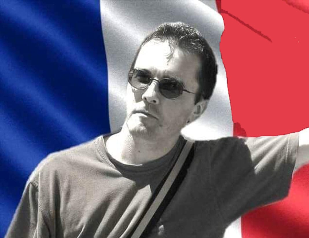 simsim110162's tweet photo. Lola et Samuel Paty 

Deux assassinats totalement ignorés par l Etat
Deux victimes dont les médias ont reçus des ordres pour étouffer les responsabilités
Mais 2 victimes ,dont nous les patriotes, n oublieront jamais le nom.🙏🙏

Macron devra rendre des comptes 😡😡 

Rt svp https://t.co/VL8zsL2O3O