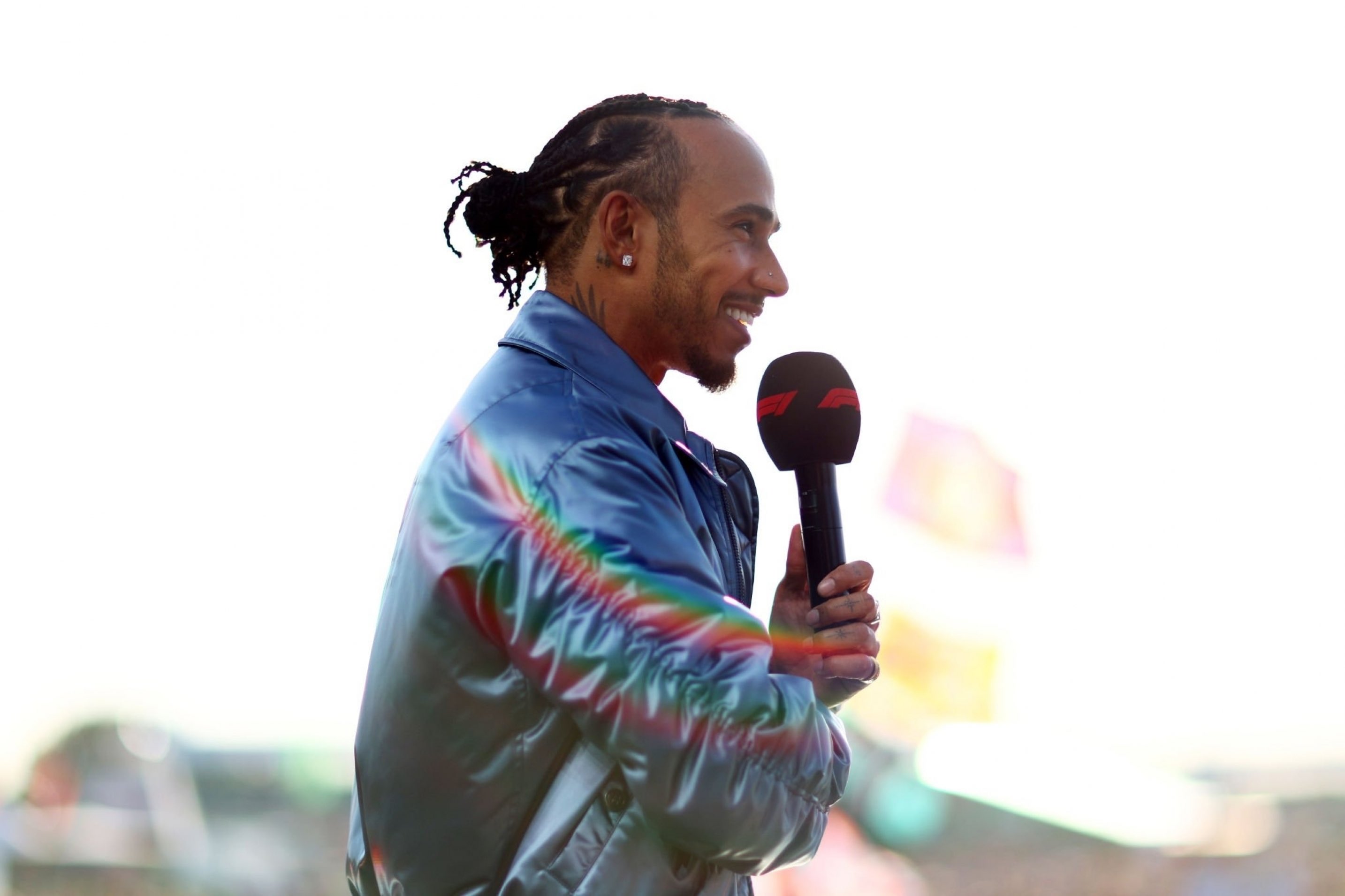 Sir Lewis Hamilton Updates on Twitter: "Lewis on the fan stage #