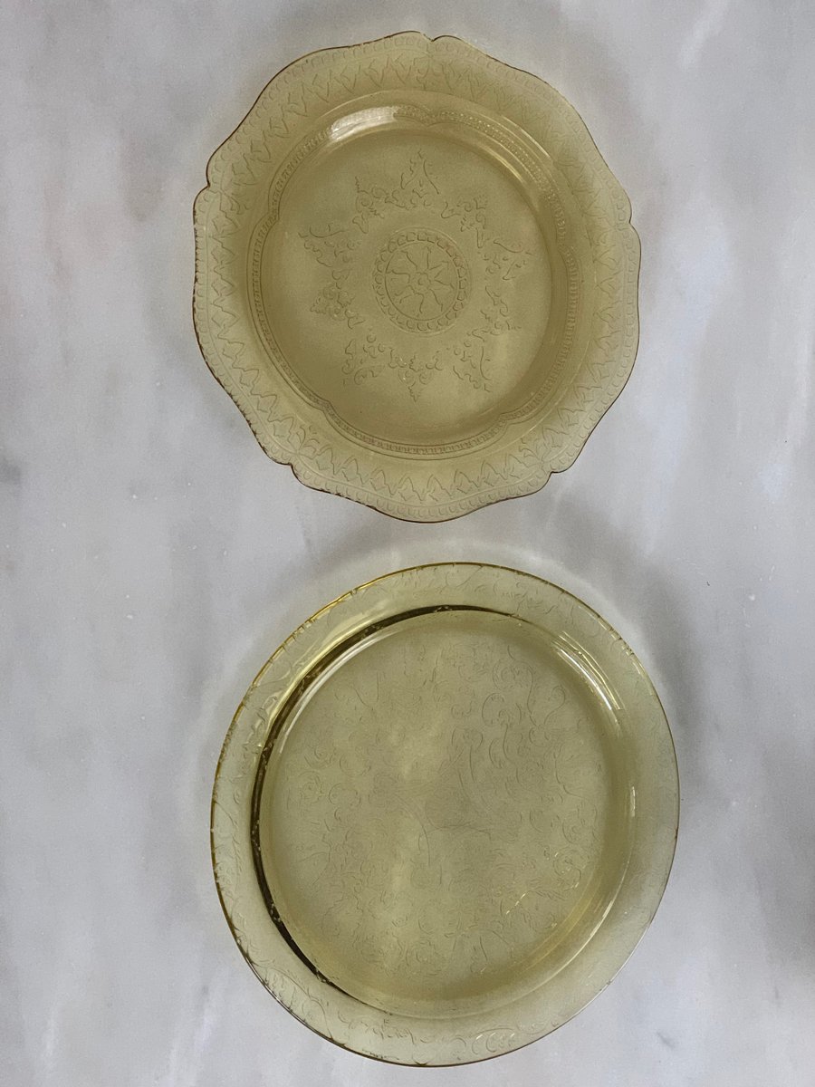VSeagrape's tweet image. 🐕 Big deals! Elegant Green Glass Serving Platters, Vintage Olive Green Depression Glass Platters, Green Display Glass, Vintage Decor, Vintage Serving, Or only at $42.00 on etsy.com/listing/687855… Hurry. #ServingDish #ServingTray
