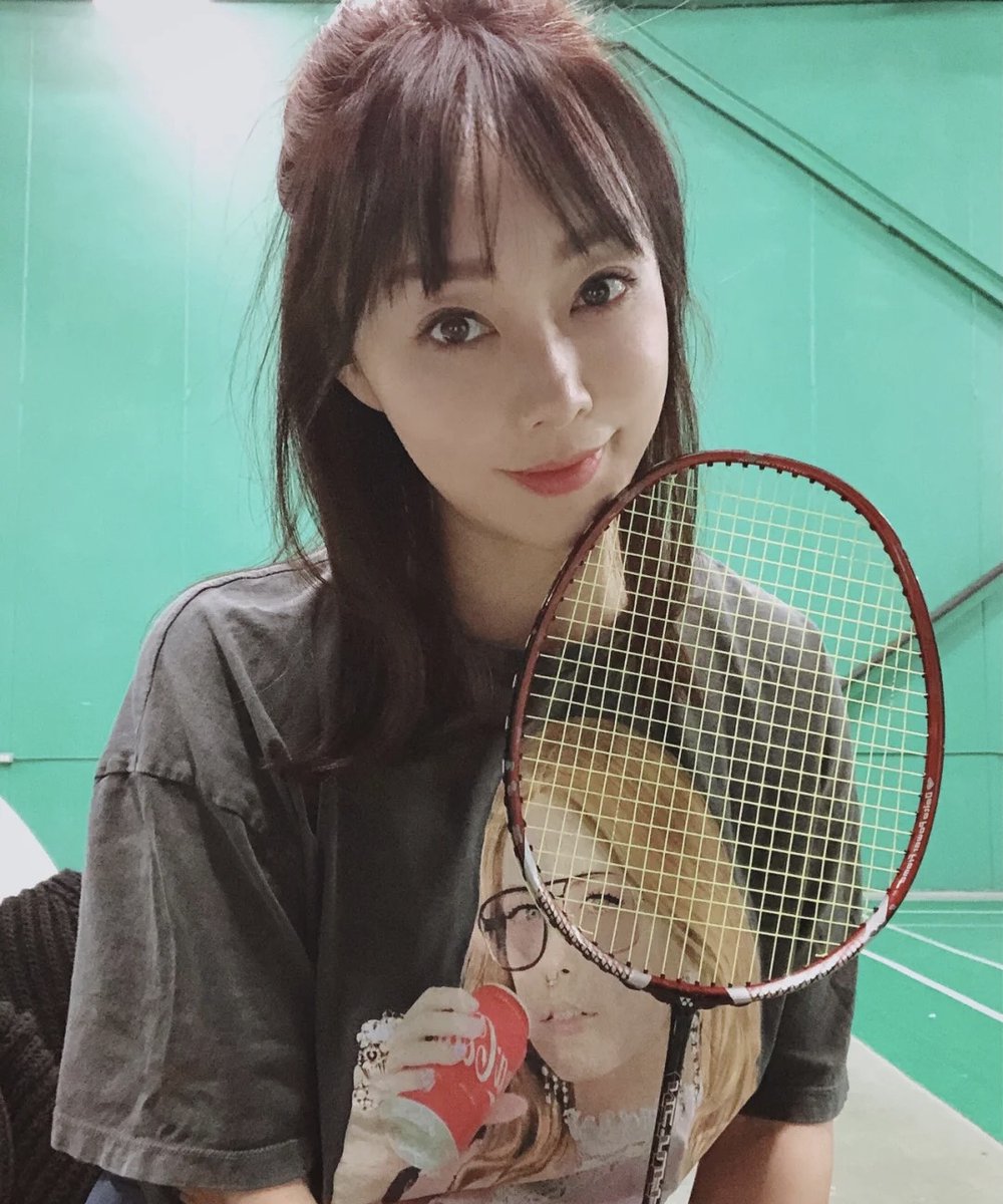 Have a great weekend, friends. Anyone here to play badminton?