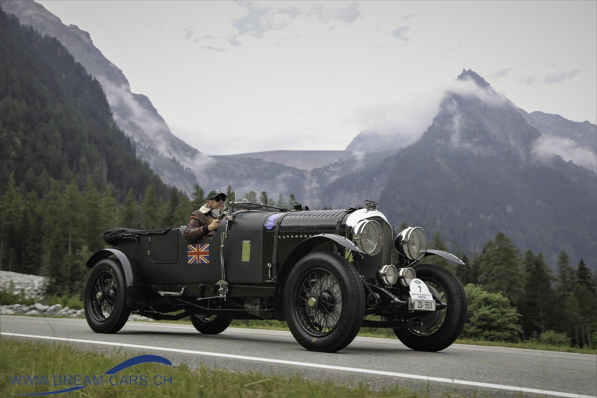 dreamcar_ch's tweet image. BCCM - British Classic Car Meeting 2023 #BCCM #britishcars #stmoritz #jaguar #bentley #rollsroyce #landrover