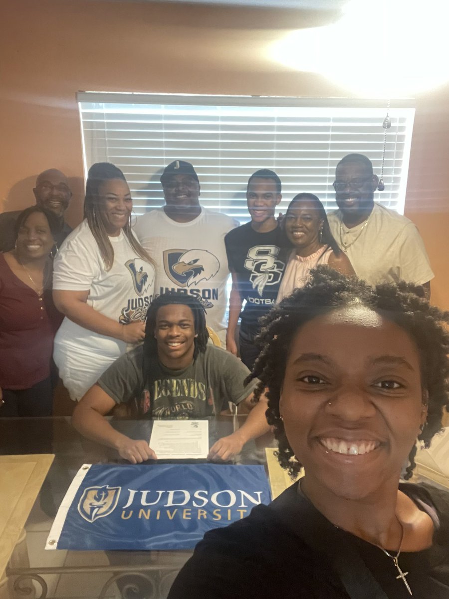marlonhooksjr's tweet image. Now it’s official thank you @JudsonUfootball @QDemps for the opportunity can’t wait to work