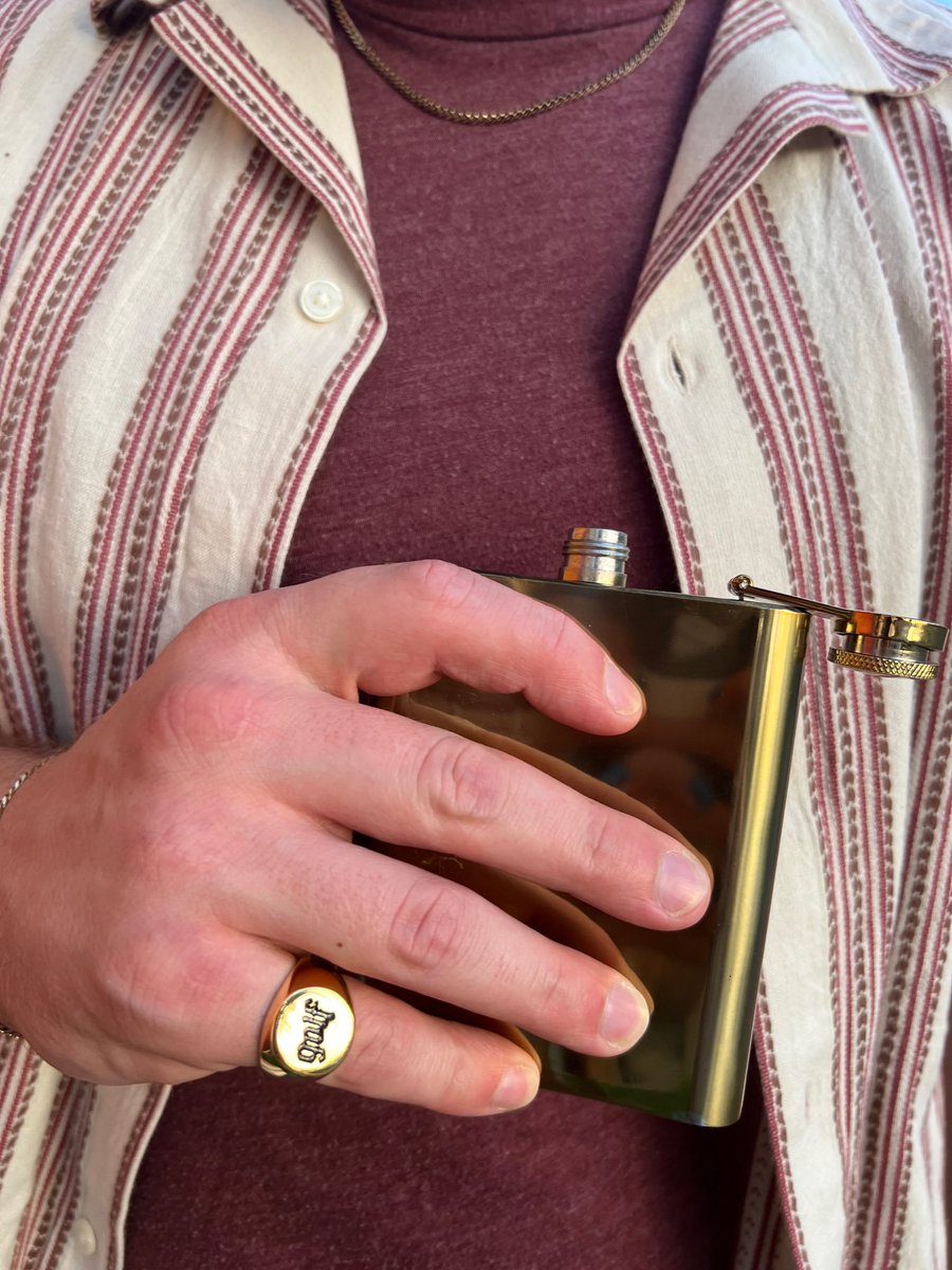 ThatssConnor's tweet image. 