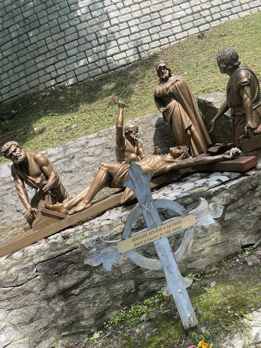 StFXSusan's tweet photo. Stations of the Cross, Ste. Anne de Beaupre https://t.co/5tbYoh0YrO