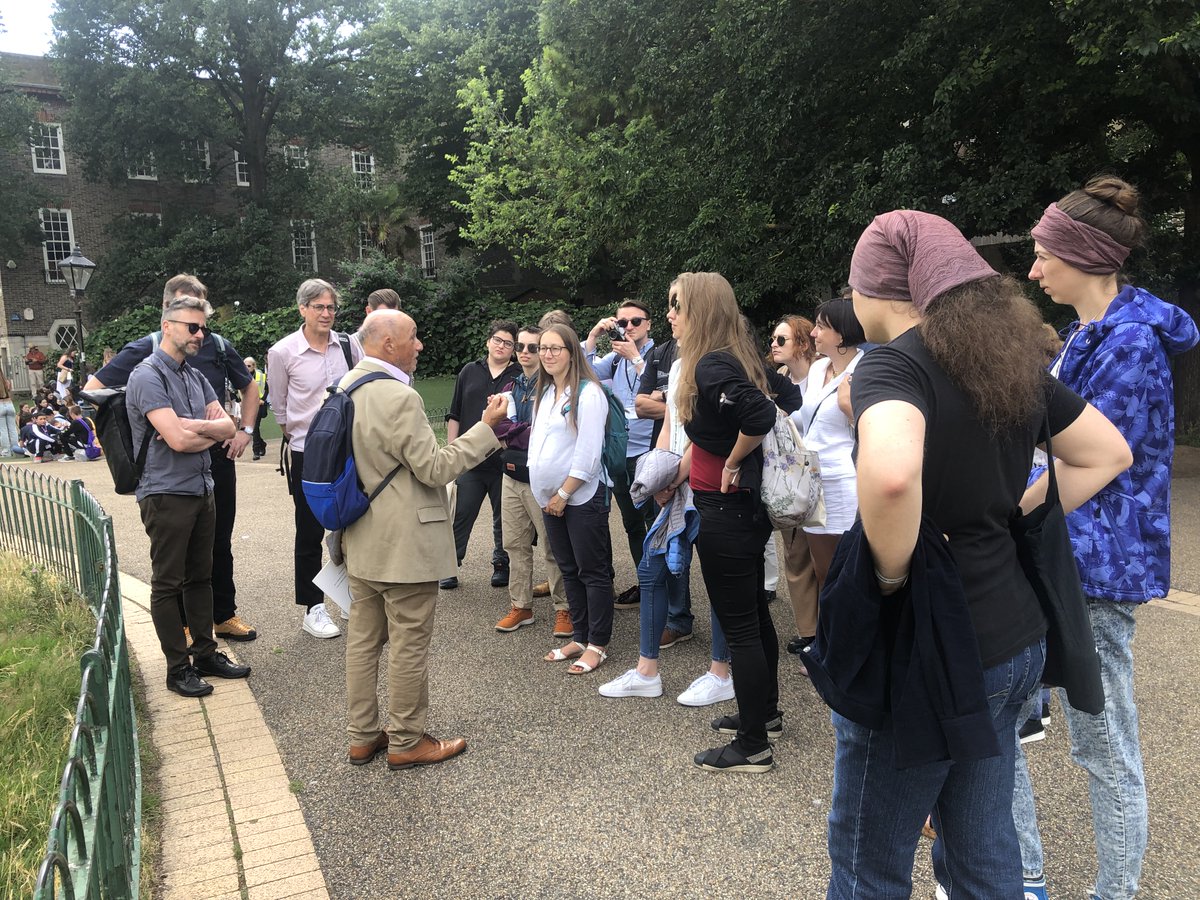 Wonderful kickoff of our Max and Hilde Kochmann Summer School 2023 today at @SussexUni @HistoryatSussex, in cooperation with @UniGraz Lots of inspiring talks followed by a tour through Jewish Brighton with our excellent tour guide @ivorgaber #Kochmann2023