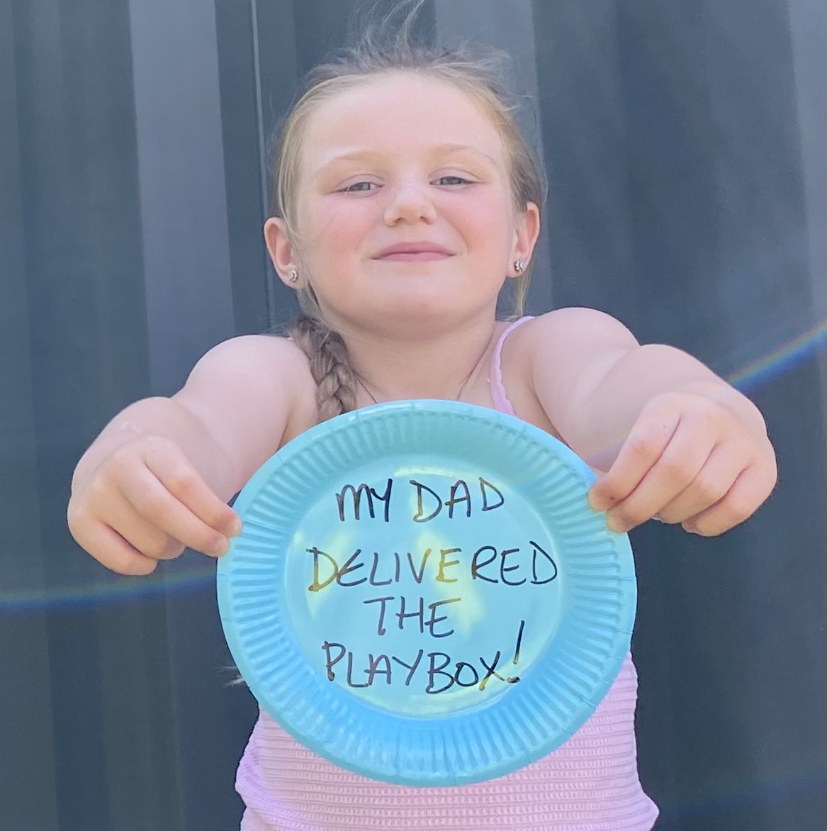 ThePlaylaws's tweet photo. ‘My dad delivered the playbox’

Thanks Kane!! 🚛 💪♥️
#Cambridge https://t.co/9nHN28xRKh