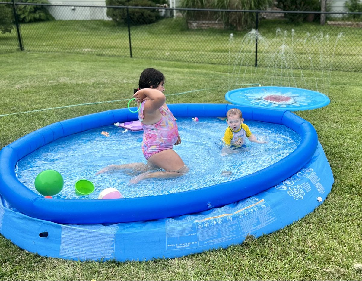 Alex_Chinn's tweet image. Enjoying this day with some water fun!