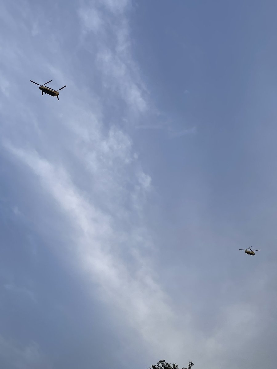 POTUS flies over London to land for his brief visit 🇬🇧👑